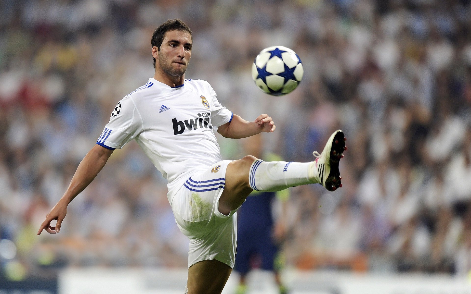 今年联盟场均篮板榜:谁是篮下超级王?,nba赛季场均篮板